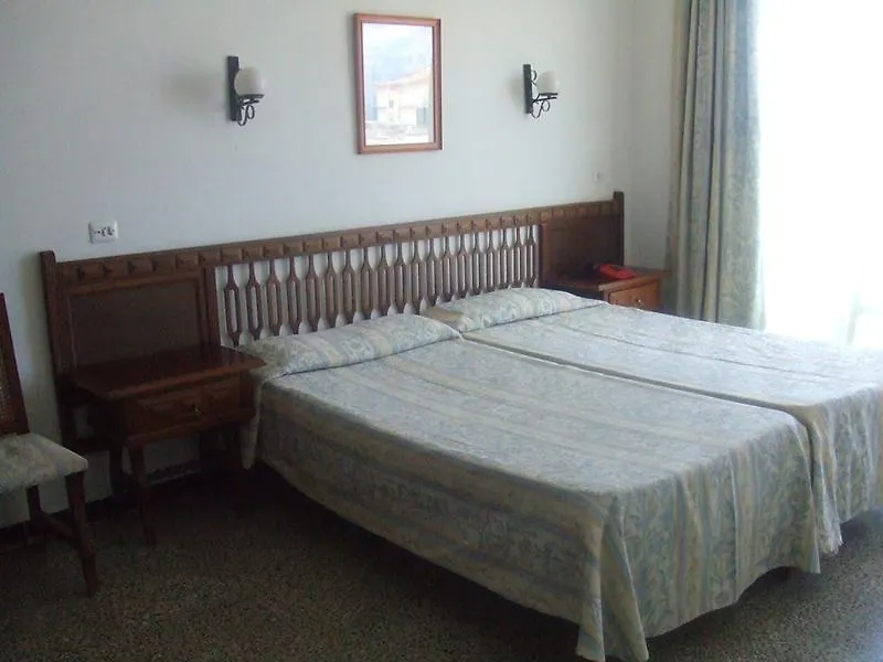 **  קאן פיקפורט Hotel Sultan ספרד
